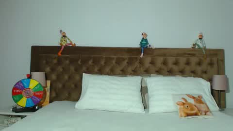 Aylin online show from 11.10.25