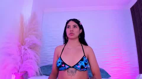 aylinlove_ online show from 06.10.26