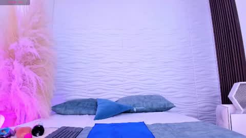 aylinlove_ online show from 06.11.26