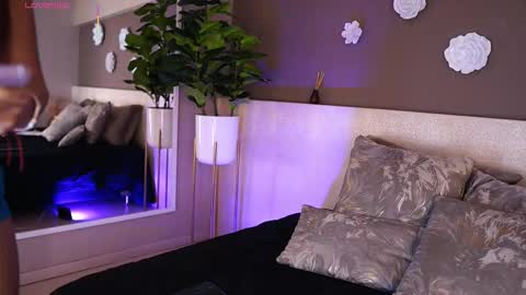 Snapshot of aylinmillerxs chatting on 10.24.25 Aylin Millerxs online show from 10.24.25