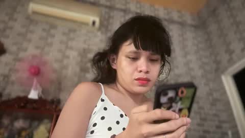 Snapshot of aymkyline chatting on 04.19.26 aymkyline online show from 04.19.26