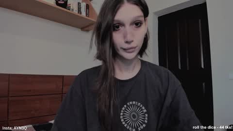 Snapshot of ayn3q chatting on 02.05.25 AYNEK fansly online show from 02.05.25