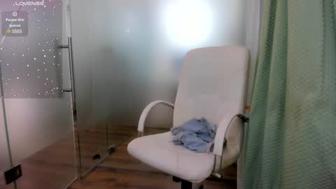 Ayumi online show from 03.11.25