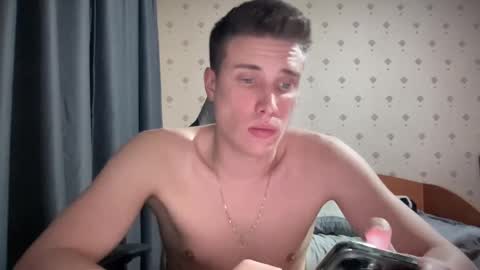 Snapshot of azazelmax chatting on 01.18.25 azazelmax online show from 01.18.25