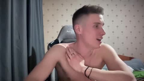 Snapshot of azazelmax chatting on 02.21.25 azazelmax online show from 02.21.25