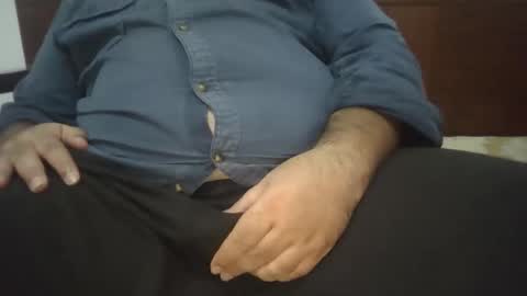 azizou83 online show from 12.04.25