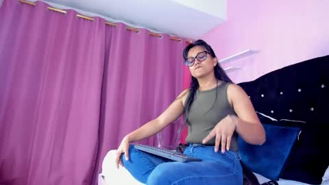 azul_moon online show from 11.11.25