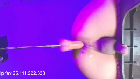 Snapshot of azul_poppi chatting on 11.21.25 earandel online show from 11.21.25