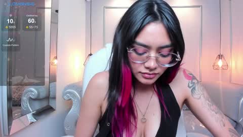 Azura online show from 01.16.25