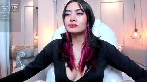 Azura online show from 01.31.25