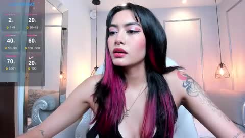 Azura online show from 02.04.25