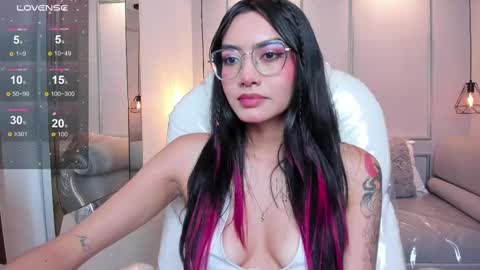 Azura online show from 09.25.25