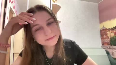Snapshot of azzieheberly chatting on 07.16.26 Niki online show from 07.16.26
