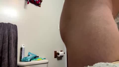 Snapshot of b00tyh0l3l0vin69 chatting on 01.18.26 Htwnswangngape online show from 01.18.26