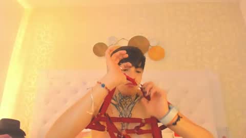 Snapshot of b3k_afrodict chatting on 10.04.25 Anny online show from 10.04.25