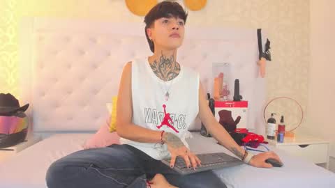 Snapshot of b3k_afrodict chatting on 10.20.25 Anny online show from 10.20.25