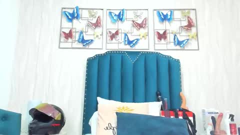 Snapshot of b3k_afrodict chatting on 11.09.25 Anny online show from 11.09.25