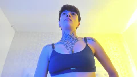 Snapshot of b3k_afrodict chatting on 11.23.25 Anny online show from 11.23.25