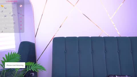 Snapshot of b3llaspring chatting on 09.28.25 Isabella online show from 09.28.25