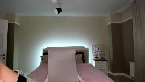 Snapshot of bab_boom chatting on 10.22.25 Monica online show from 10.22.25