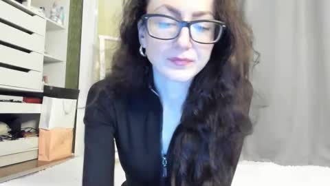 Snapshot of babby_jewel chatting on 11.28.25 babby_jewel online show from 11.28.25