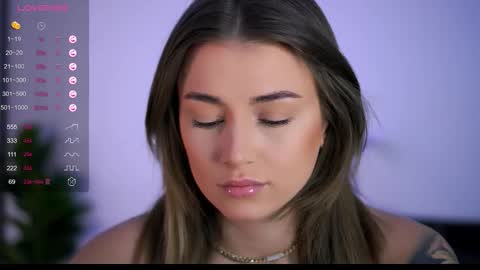 Snapshot of babbyaisha chatting on 09.15.25 Inna online show from 09.15.25