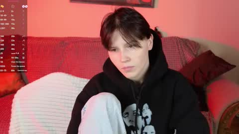 Snapshot of babees_eva chatting on 09.14.25 Sweety Eva online show from 09.14.25