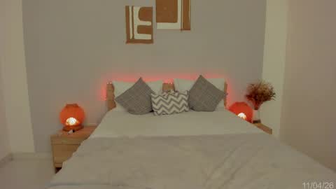 itzell  online show from 04.11.26