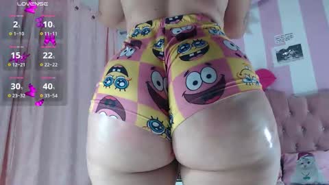 Snapshot of baby_candy22 chatting on 11.13.25 zaleya online show from 11.13.25