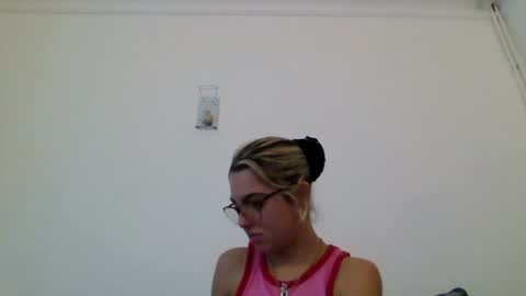 Snapshot of baby_girls2224 chatting on 01.16.26 baby_girls2224 online show from 01.16.26