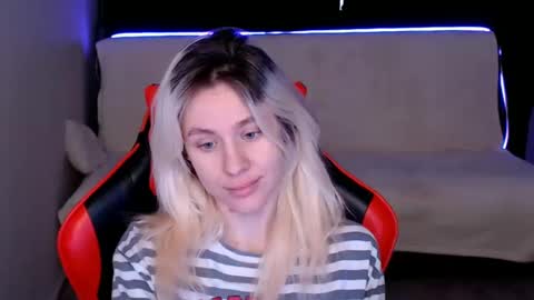 baby_kitte online show from 12.08.24