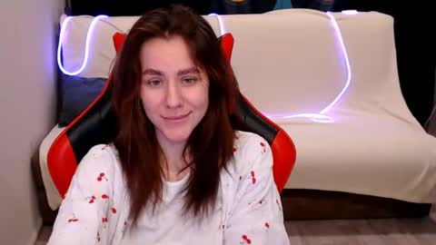 baby_kitte online show from 12.31.24