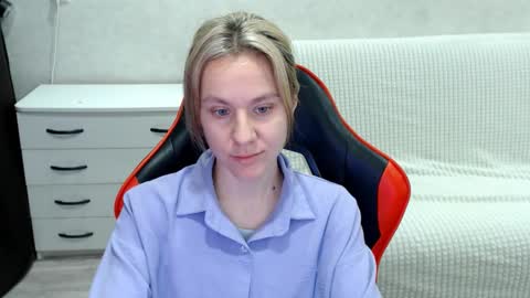 baby_kitte online show from 10.28.25