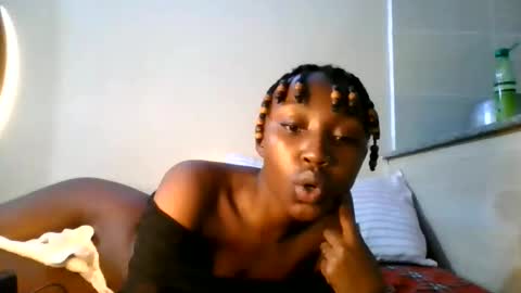 Snapshot of baby_smiler chatting on 05.17.26 baby_smiler online show from 05.17.26