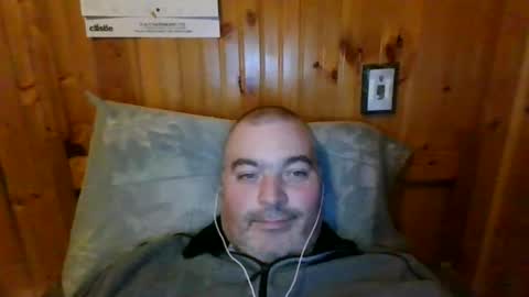 Snapshot of babybaby83 chatting on 01.11.25 Darren online show from 01.11.25