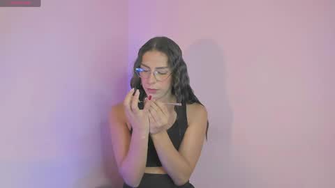 Snapshot of babybella_6 chatting on 05.19.26 babybella online show from 05.19.26