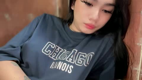 Clara online show from 10.05.25