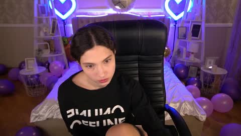 Snapshot of babyflowerr chatting on 01.15.25 Sasha online show from 01.15.25