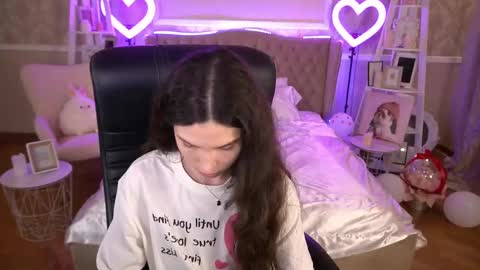 Snapshot of babyflowerr chatting on 03.07.25 Sasha online show from 03.07.25