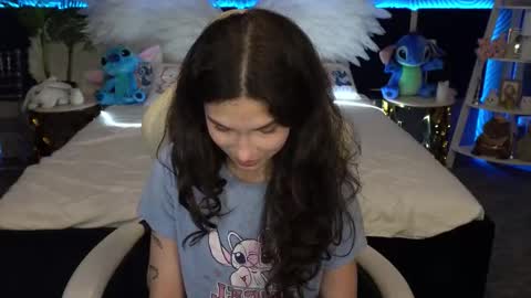 Snapshot of babyflowerr chatting on 10.13.25 Sasha online show from 10.13.25