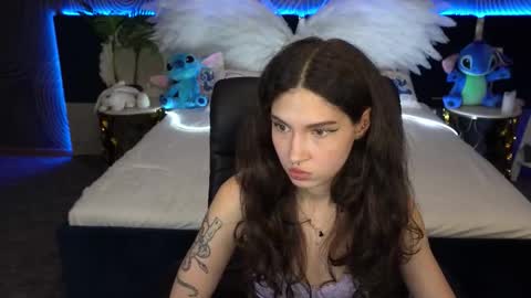 Snapshot of babyflowerr chatting on 10.22.25 Sasha online show from 10.22.25