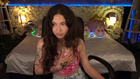 Snapshot of babyflowerr chatting on 05.15.26 Sasha online show from 05.15.26