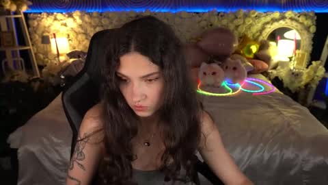 Snapshot of babyflowerr chatting on 05.20.26 Sasha online show from 05.20.26
