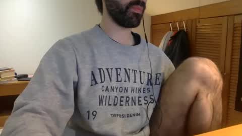 Tom A.    online show from 01.08.25