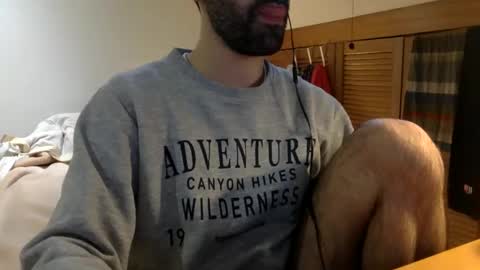 Tom A.    online show from 02.05.25