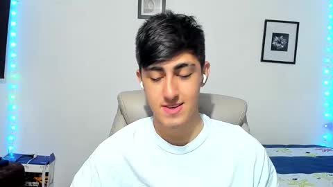 Snapshot of babymaik chatting on 11.05.25 babymaik online show from 11.05.25