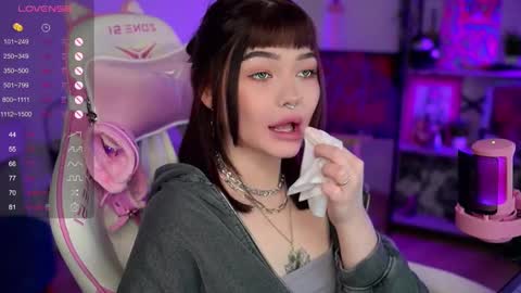 Nika online show from 12.14.24