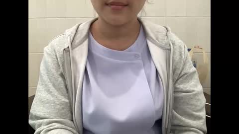 Snapshot of babyunicorn998 chatting on 11.18.25 Baby Unicorn online show from 11.18.25