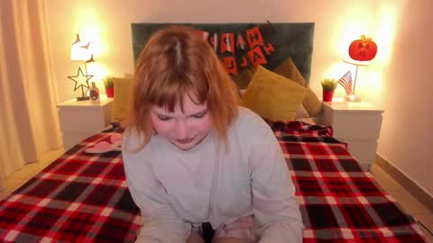 Snapshot of babyyulli chatting on 10.23.25 babyyulli online show from 10.23.25