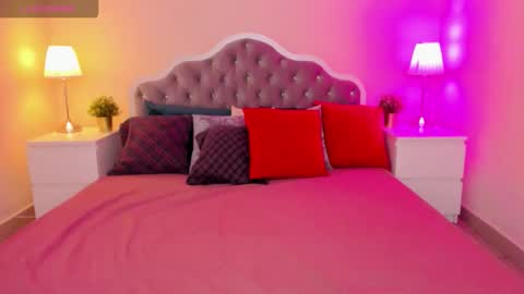 Snapshot of babyyulli chatting on 11.14.25 babyyulli online show from 11.14.25